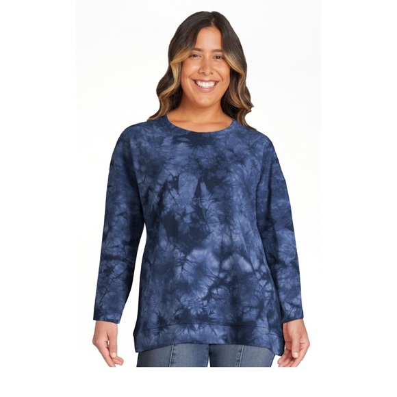 Time and Tru Tops - NWT Time And Tru Oversized Dark Navy Tye Dye T - Shirt / Pullover Sz M